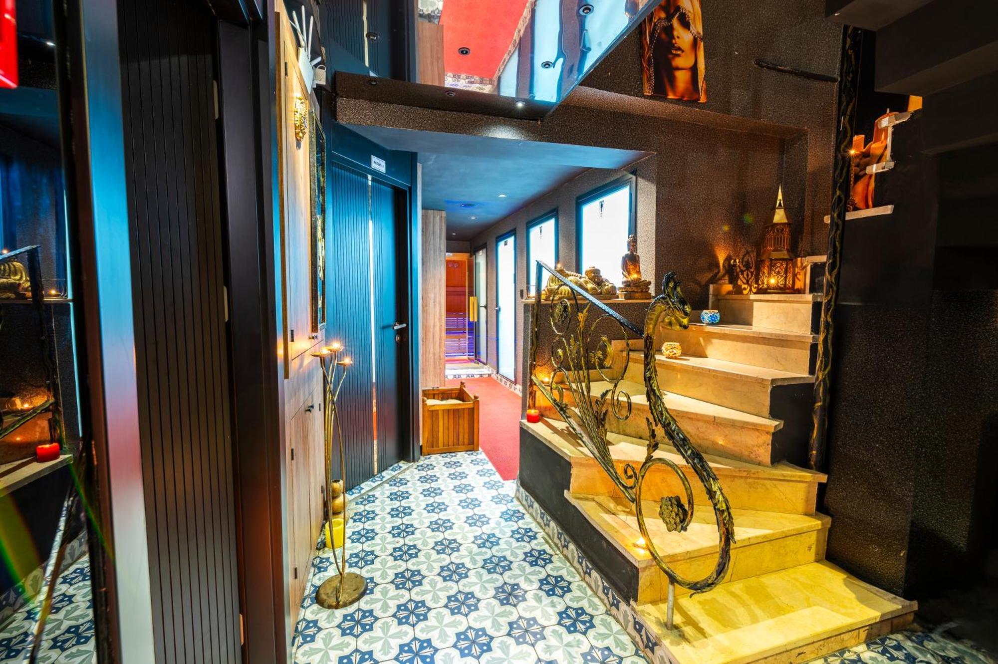 Karakoy Aparts Hotel - Special Category Истанбул Екстериор снимка
